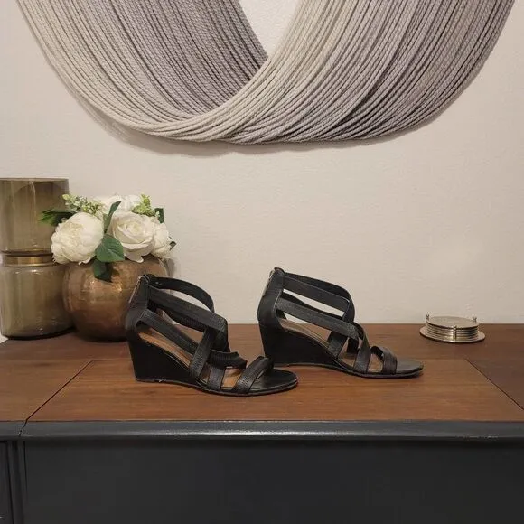 Donald Pliner Jemi Strappy Wedge Heels  Sz 9.5