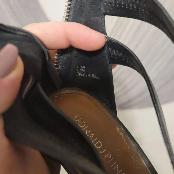 Donald Pliner Jemi Strappy Wedge Heels  Sz 9.5