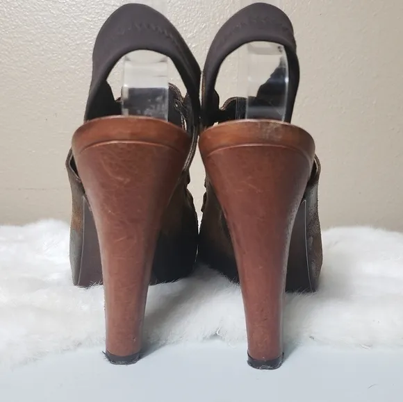 Donald Pliner Vishad Distressed Weathered Leather Strappy Heels-Size 10