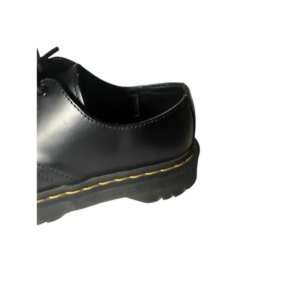 Dr. Martens 21084 Black Leather Round Toe 3-Eye Lace Up Oxfords, Men 4 Women 5