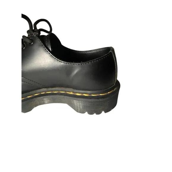 Dr. Martens 21084 Black Leather Round Toe 3-Eye Lace Up Oxfords, Men 4 Women 5