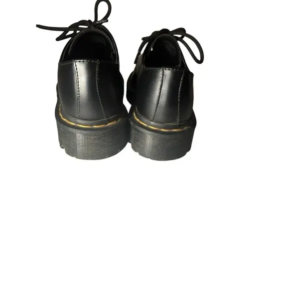 Dr. Martens 21084 Black Leather Round Toe 3-Eye Lace Up Oxfords, Men 4 Women 5
