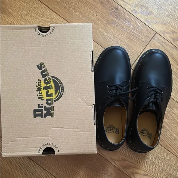 Dr. Martens Black Oxfords Smooth Leather