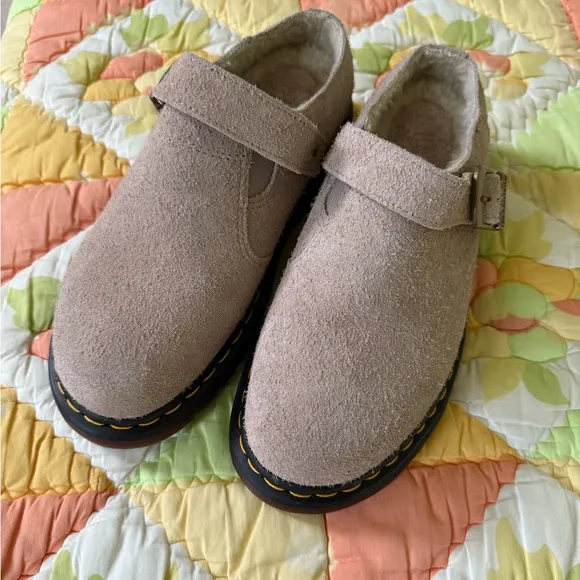 DR MARTENS FAUX SHEARING LINED SUEDE SLINGBACK MULES SIZE 8 FOR MEN SIZE 9W