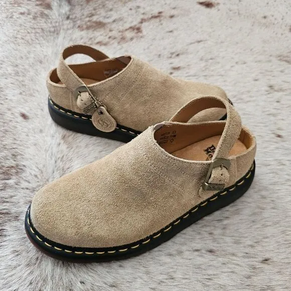 Dr. Martens Isham Desert Oasis UNISEX Suede Mules in Beige Size 9 NEW