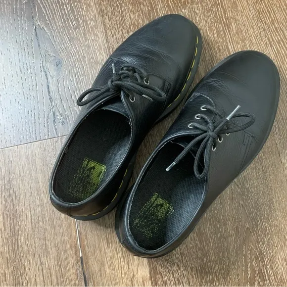 Dr. Martens womens black 1461 Virginia leather oxfords 8