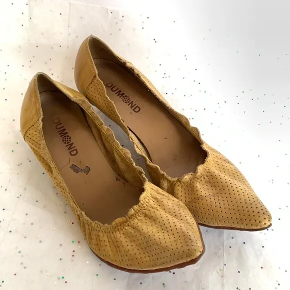 Dumond Yellow Perforated Y2K Elasticized Pointed toe Pumps Kitten Heels - Sz 6