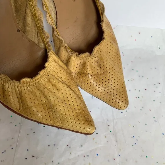 Dumond Yellow Perforated Y2K Elasticized Pointed toe Pumps Kitten Heels - Sz 6