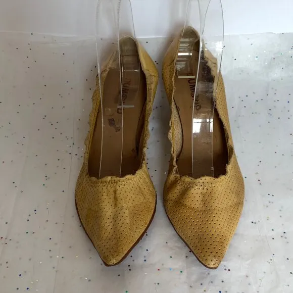 Dumond Yellow Perforated Y2K Elasticized Pointed toe Pumps Kitten Heels - Sz 6