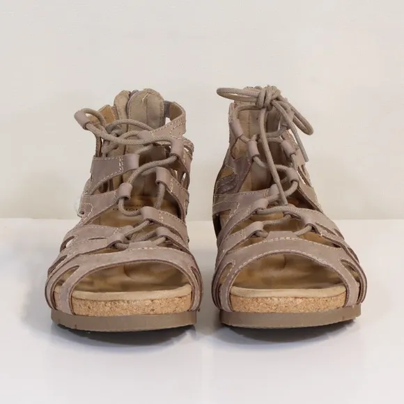 Earth Origins Kendra Kamilla Women's Coco Suede Gladiator Sandals NWT NIB