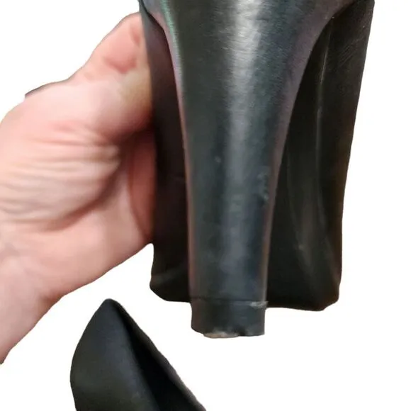 Ecco black leather studded heels Sz 9 (40)