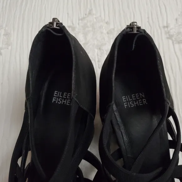 Eileen Fischer Fara Black Tumbled Nubuck Leather Strappy Block Heels Size 9.5