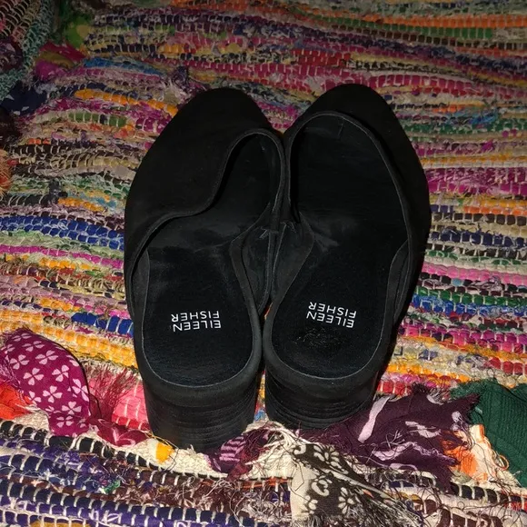 Eileen Fisher Black Closed Toe Suede Mules 1.75” heel Size 9.5
