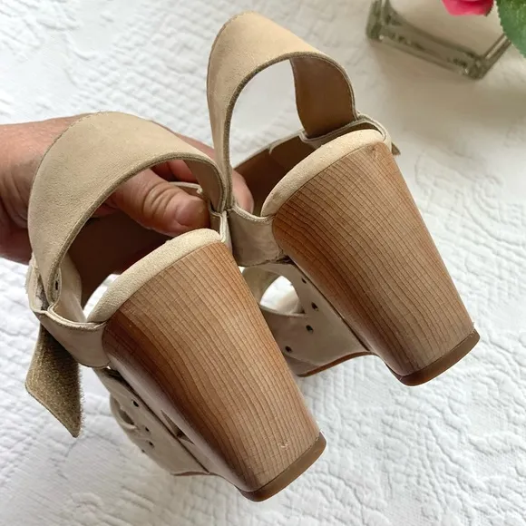 Eileen Fisher Leather Wooden Cut Out Clog Wedge 5 5.5