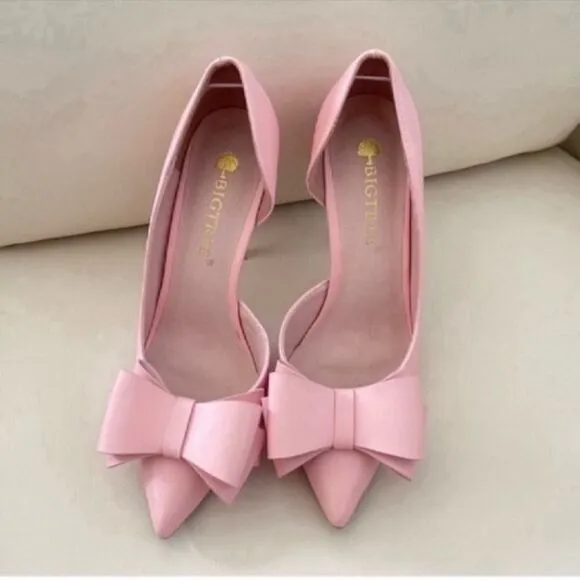 Elegant Pink Bow Heels