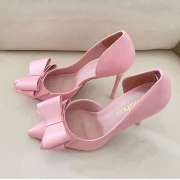Elegant Pink Bow Heels