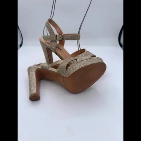 EUC Gold Strappy Platform, Size 7.5
