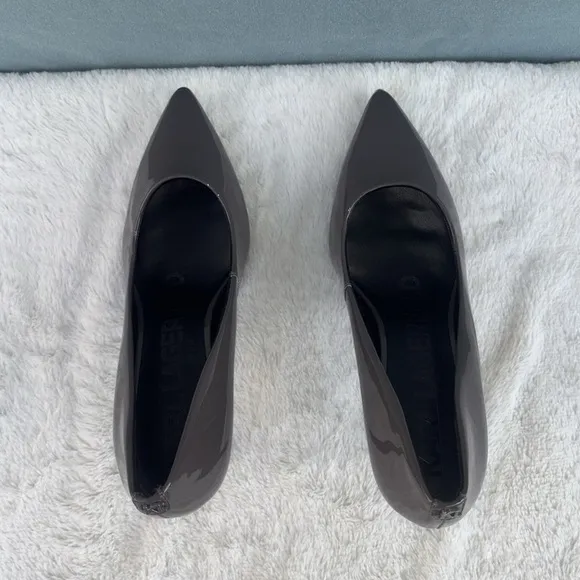 EUC Karl Lagerfeld Gray Stiletto Heels Classic Pointed Toe Size 9.5
