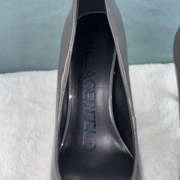 EUC Karl Lagerfeld Gray Stiletto Heels Classic Pointed Toe Size 9.5