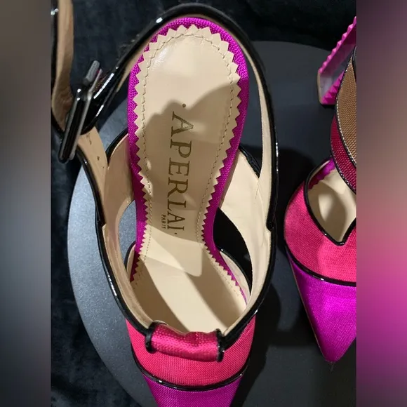 EUC💝💝💝💝APERLAI multicolor pumps.