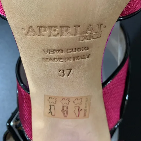 EUC💝💝💝💝APERLAI multicolor pumps.