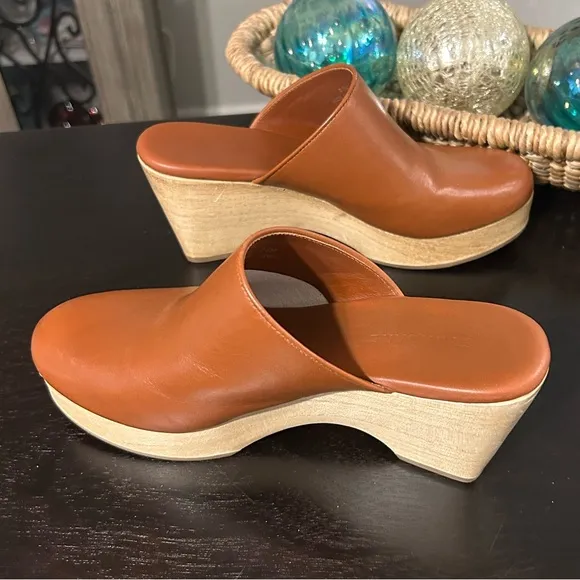 Everlane Brown Leather Wooden heel Clogs Size 8.5