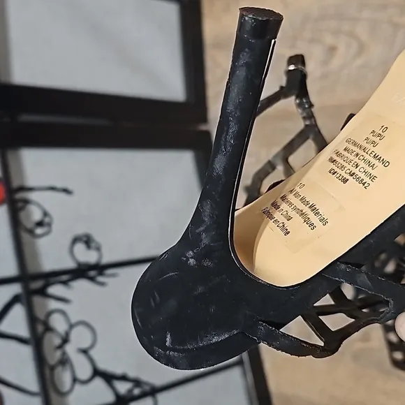 Express Caged Strappy High Heels Size 10 NWT