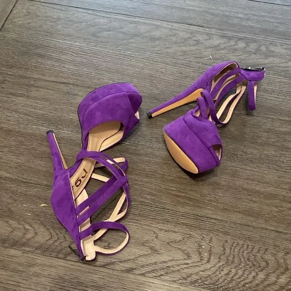 F5J Bright Purple Platform Strappy Heels | Size 7