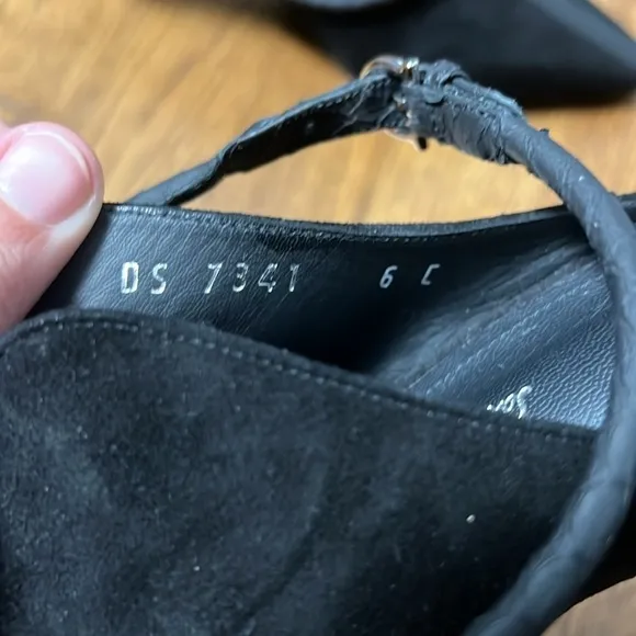 FERRAGAMO Cygnus Suede Mules Size 6