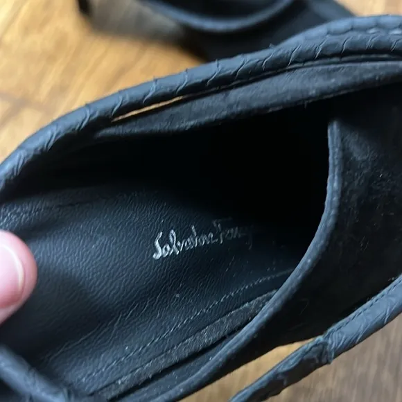 FERRAGAMO Cygnus Suede Mules Size 6