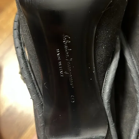 FERRAGAMO Cygnus Suede Mules Size 6
