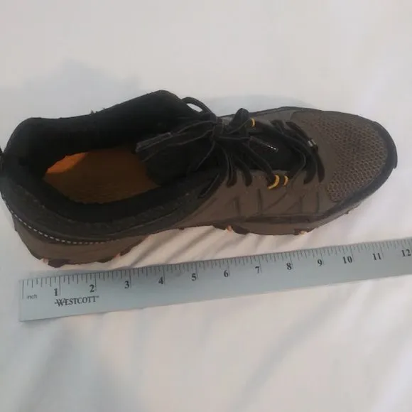 Fila Men's size 9 brown, black and yellow at Peake 20 Trail Running Shoes