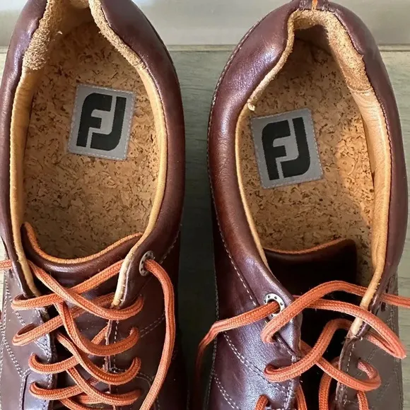FootJoy Versaluxe Mens Size 10.5 M57253 Brown Leather Spikeless GolfShoes