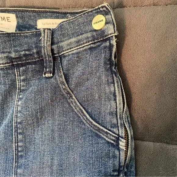 Frame Denim Cropped Le Flare de Francoise in Sunnyslope