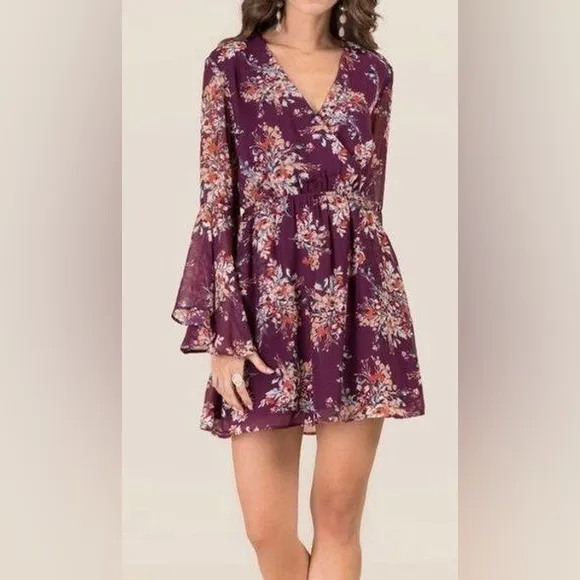 Francesca’s Bell Sleeved Floral Mini Dress