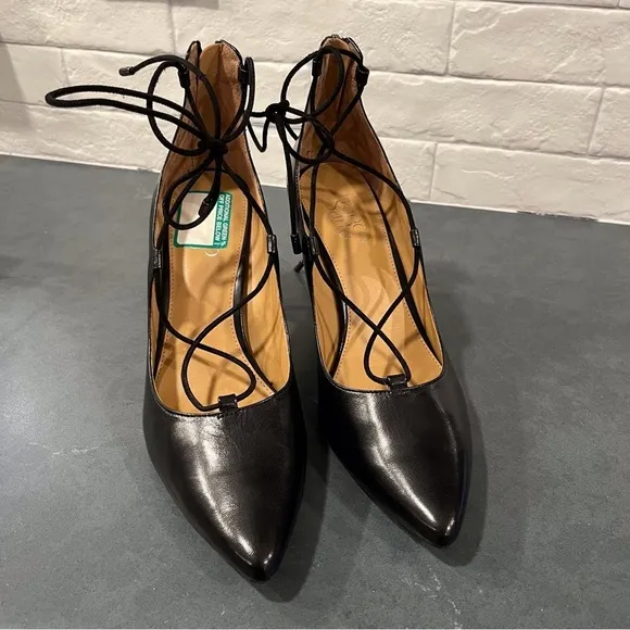 Franco Sarto sz 9.5 Arya black leather lace up pointy toe heels