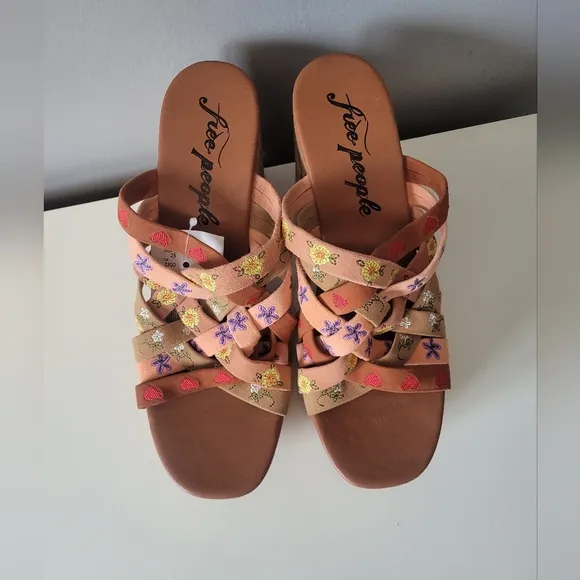 Free People Lisbon Platform Mules, BNWT, Size 41