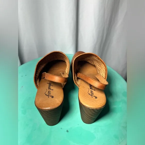 Free People Logan Clog | 39