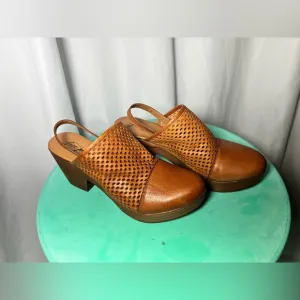 Free People Logan Clog | 39