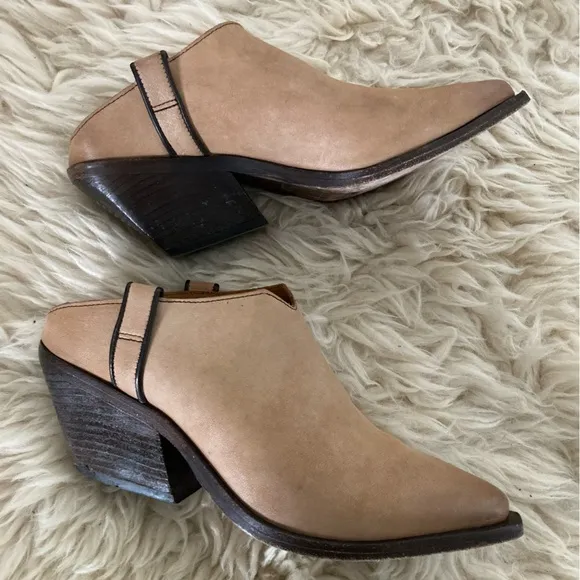 Free People Marfa Western Mules / Sand Dollar 36.5 6.5 US