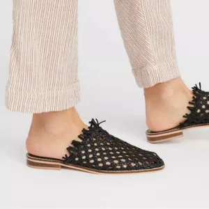 Free People Mirage mules slides black size 7.5