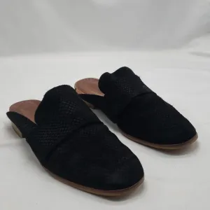 FREE PEOPLE SUEDE SLIP ON MULES made in ITALY size 38 BLACK