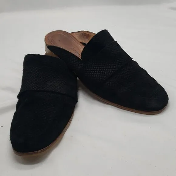 FREE PEOPLE SUEDE SLIP ON MULES made in ITALY size 38 BLACK