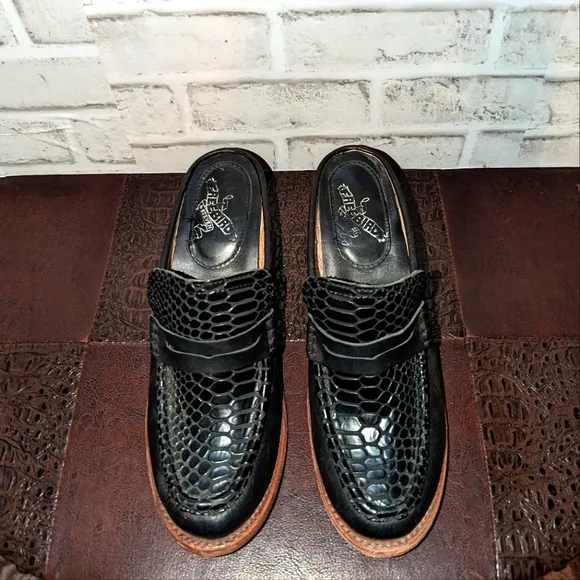 FreeBird Collins Black Leather Snake Embossed Mules size 8