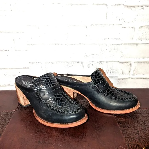 FreeBird Collins Black Leather Snake Embossed Mules size 8