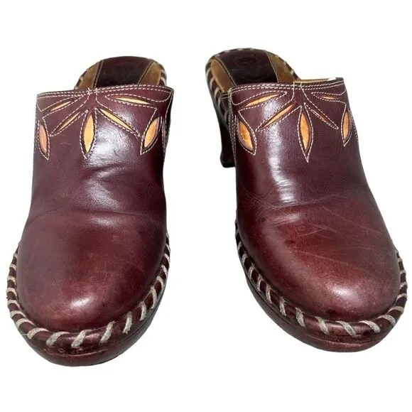 Frye Women’s Charlotte Mahogany Leather Laser Cut Out Heeled Mule Clogs Size 6 M