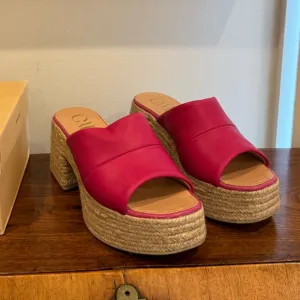GAIMO Kala Jute Wide Heeled Leather Clogs - Kenzo