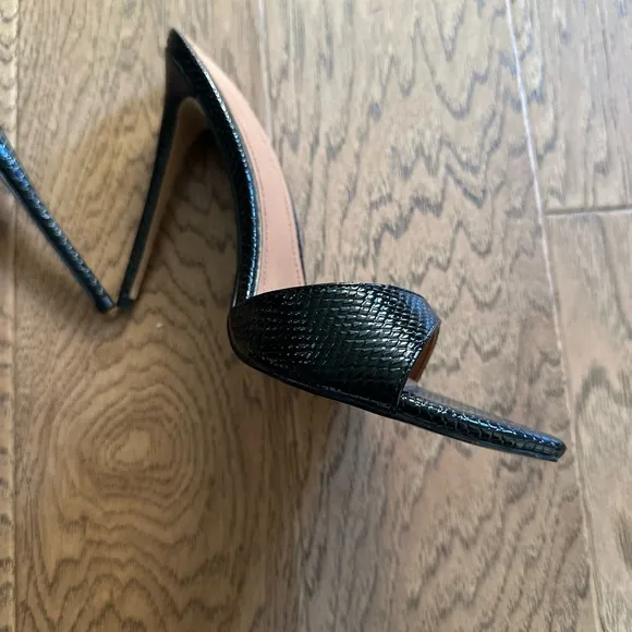 Gia Black Reptile Vegan Mules Size 8.5
