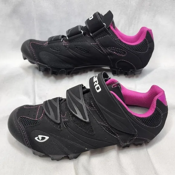 GIRO Riela cycling shoes.