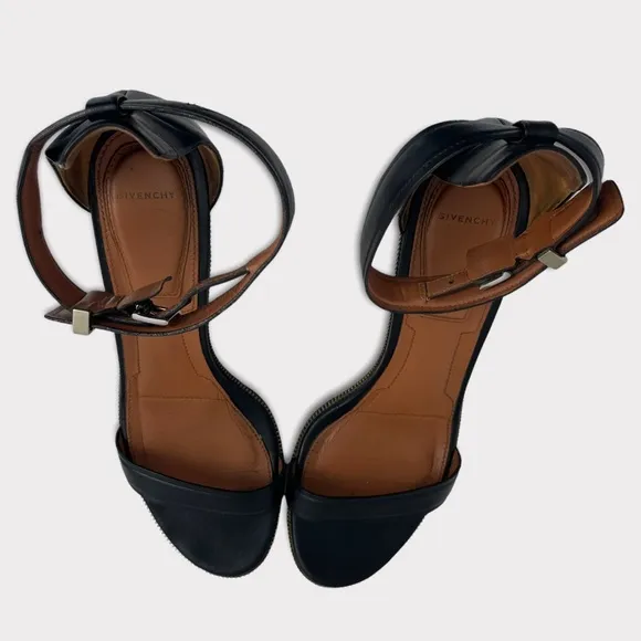 Givenchy Black‎ Zipper Trim Heels